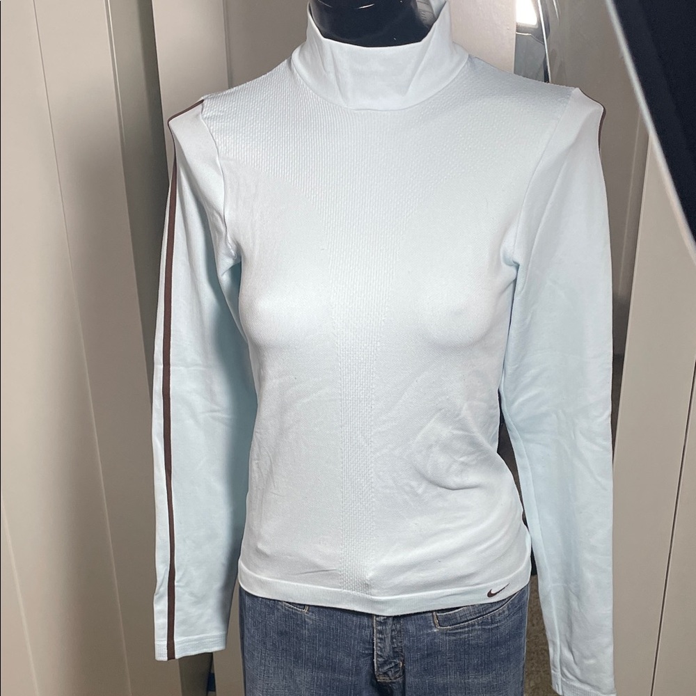 Nike Women's Sky Blue Long Sleeve Tee